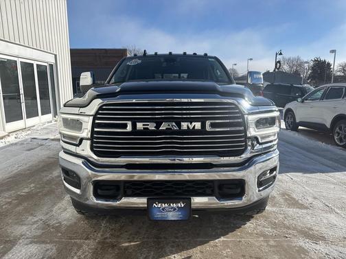 2024 RAM 2500 Laramie Crew Cab 4x4 6'4' Box