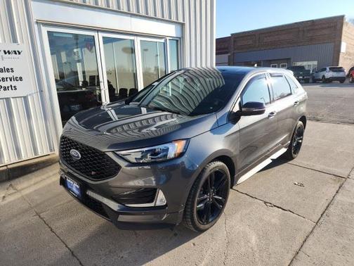 2020 Ford Edge ST