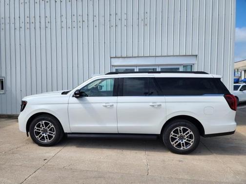 2025 Ford Expedition Max Active 4x4