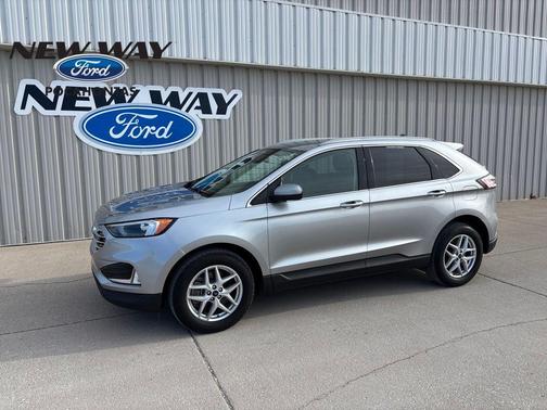 Iconic Silver Metallic 2022 Ford Edge SEL