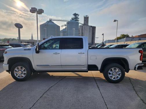 2024 Chevrolet Silverado 2500 High Country