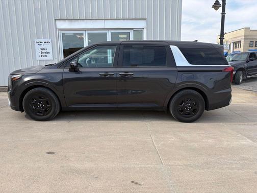 Panthera Metal 2025 Kia Carnival LXS