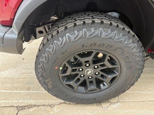 Ruby Red Metallic Tinted Clearcoat 2026 Ford Bronco Badlands
