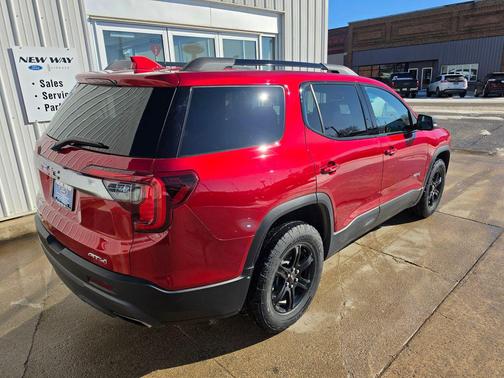 2023 GMC Acadia AWD AT4