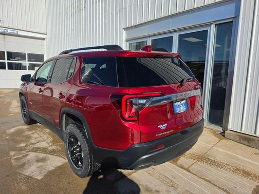 2023 GMC Acadia AWD AT4