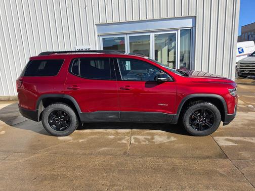 2023 GMC Acadia AWD AT4