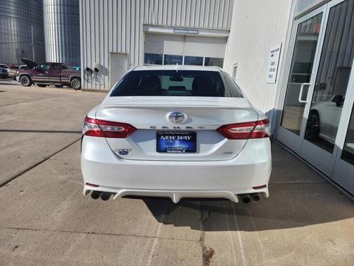 2020 Toyota Camry XSE