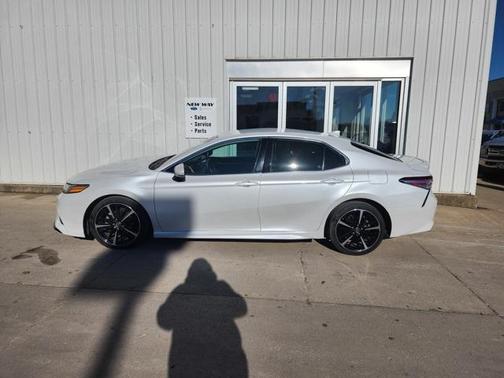 2020 Toyota Camry XSE