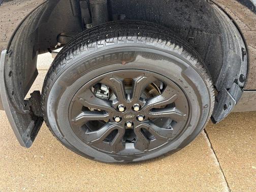 Shadow Black 2024 Ford Maverick XLT