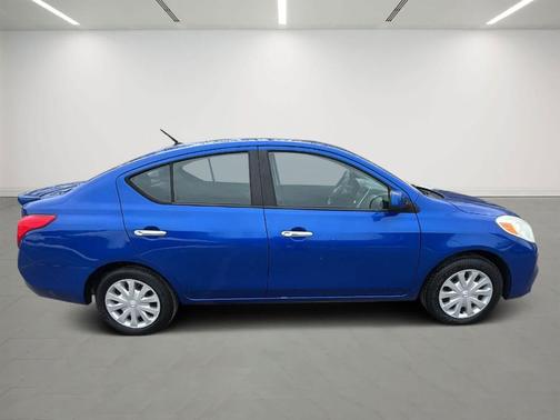 2013 Nissan Versa 1.6 S