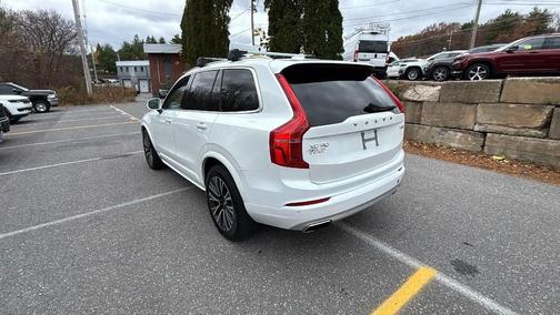 2020 Volvo XC90 T6 Momentum