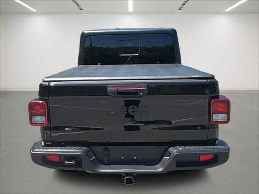 2023 Jeep Gladiator Willys 4x4