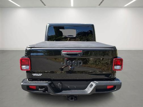 2022 Jeep Gladiator Sport S