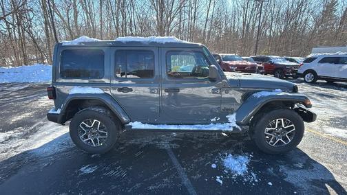 2026 Jeep Wrangler 4-Door Sahara 4x4