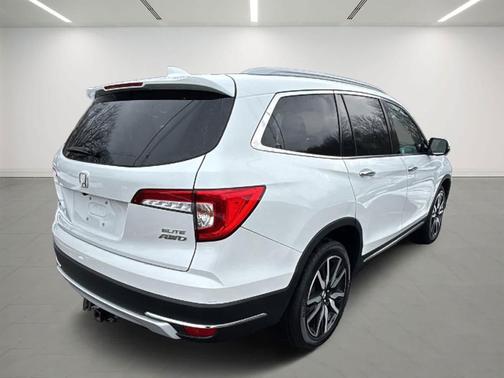 2020 Honda Pilot AWD Elite