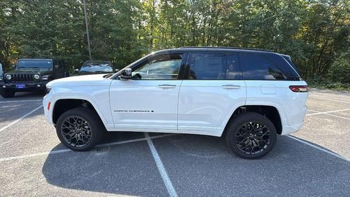 2025 Jeep Grand Cherokee Summit