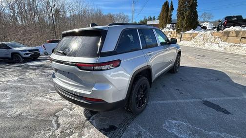 2026 Jeep Grand Cherokee Altitude