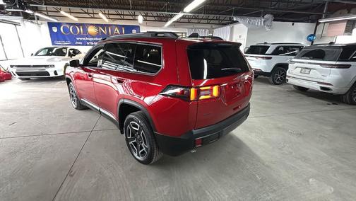 2026 Jeep Cherokee Laredo 4x4