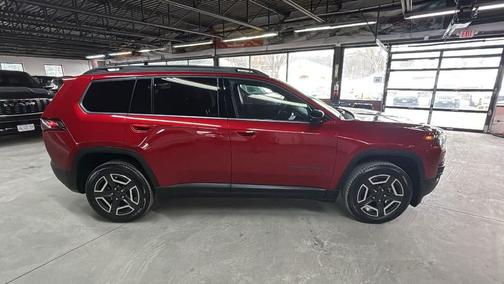 2026 Jeep Cherokee Laredo 4x4