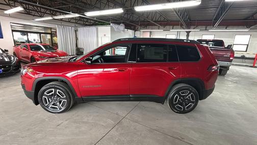 2026 Jeep Cherokee Laredo 4x4