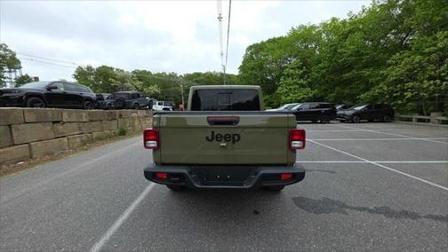 2025 Jeep Gladiator Nighthawk
