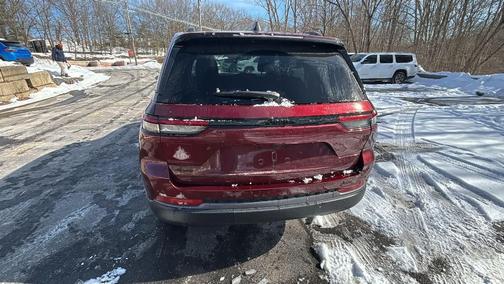 2026 Jeep Grand Cherokee Altitude