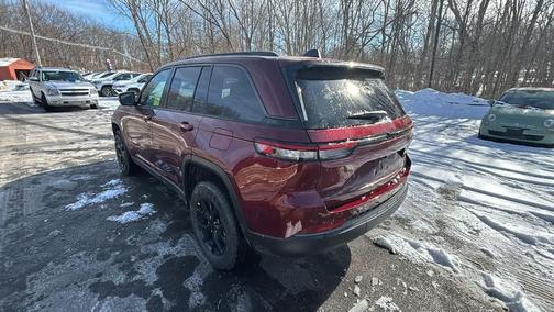 2026 Jeep Grand Cherokee Altitude