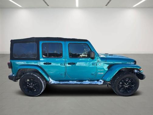2024 Jeep Wrangler 4xe Sahara