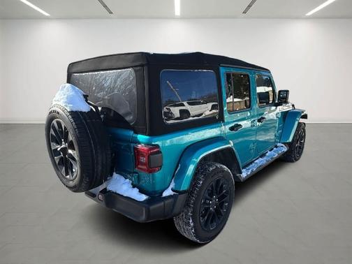 2024 Jeep Wrangler 4xe Sahara