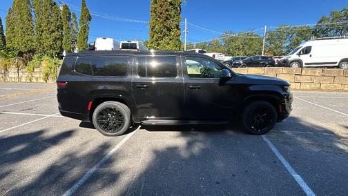 2025 Jeep Wagoneer L Series II Carbide 4x4