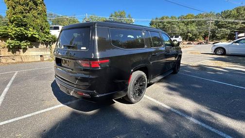 2025 Jeep Wagoneer L Series II Carbide 4x4