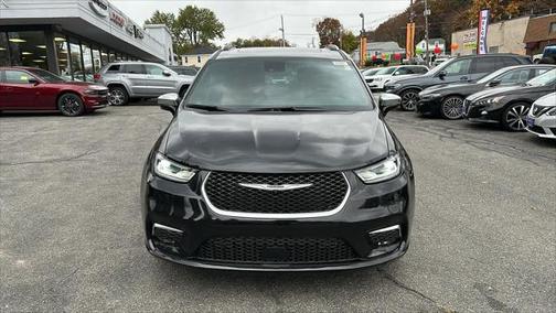 2023 Chrysler Pacifica L