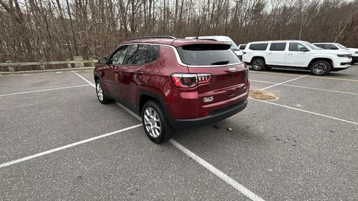 2022 Jeep Compass Latitude Lux