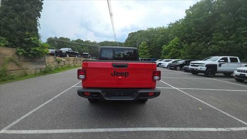 2025 Jeep Gladiator Sport