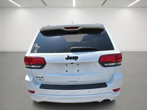 2022 Jeep Grand Cherokee Laredo