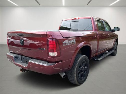 2017 RAM 2500 Laramie Crew Cab 4x4 6'4' Box