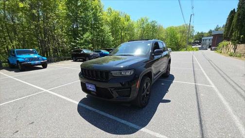 2022 Jeep Grand Cherokee Altitude