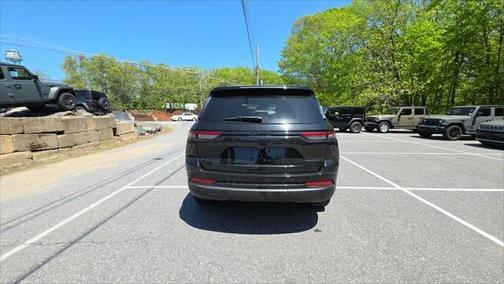 2022 Jeep Grand Cherokee Altitude