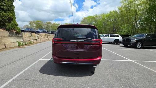 2022 Chrysler Pacifica Limited