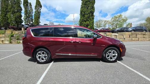 2022 Chrysler Pacifica Limited
