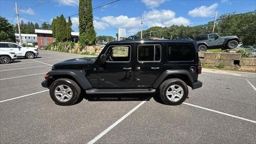 2022 Jeep Wrangler Unlimited Sport