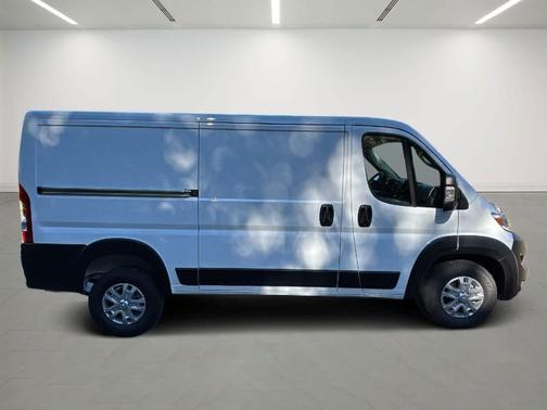 2025 RAM ProMaster 1500 Low Roof