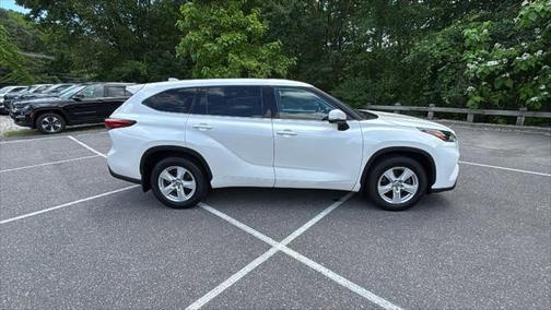2021 Toyota Highlander LE