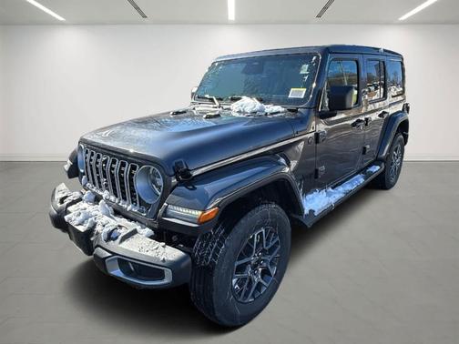 2026 Jeep Wrangler 4-Door Sahara 4x4
