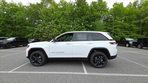 2025 Jeep Grand Cherokee Altitude