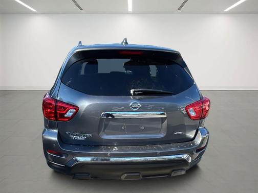 2019 Nissan Pathfinder S