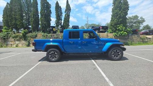 2025 Jeep Gladiator Sport S