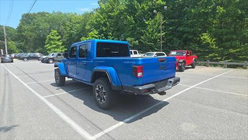 2025 Jeep Gladiator Sport S