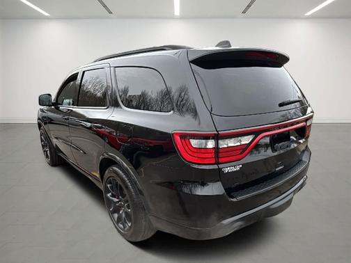 DB Black Clearcoat 2024 Dodge Durango R/T AWD