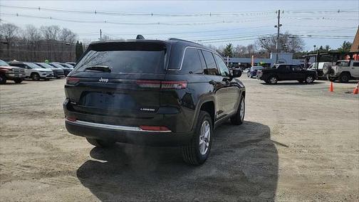 2025 Jeep Grand Cherokee Laredo